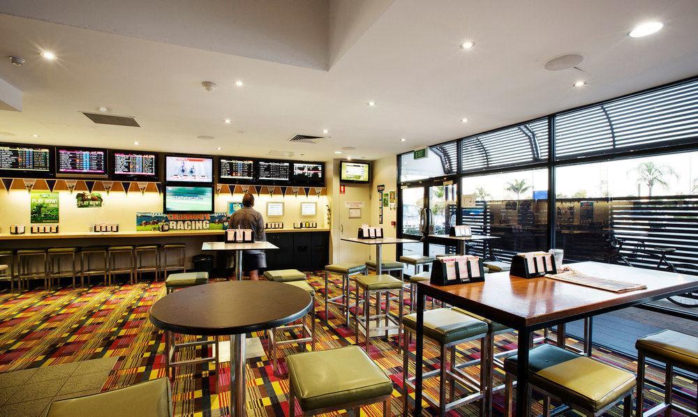 Hotel Nightcap At Kawana Waters