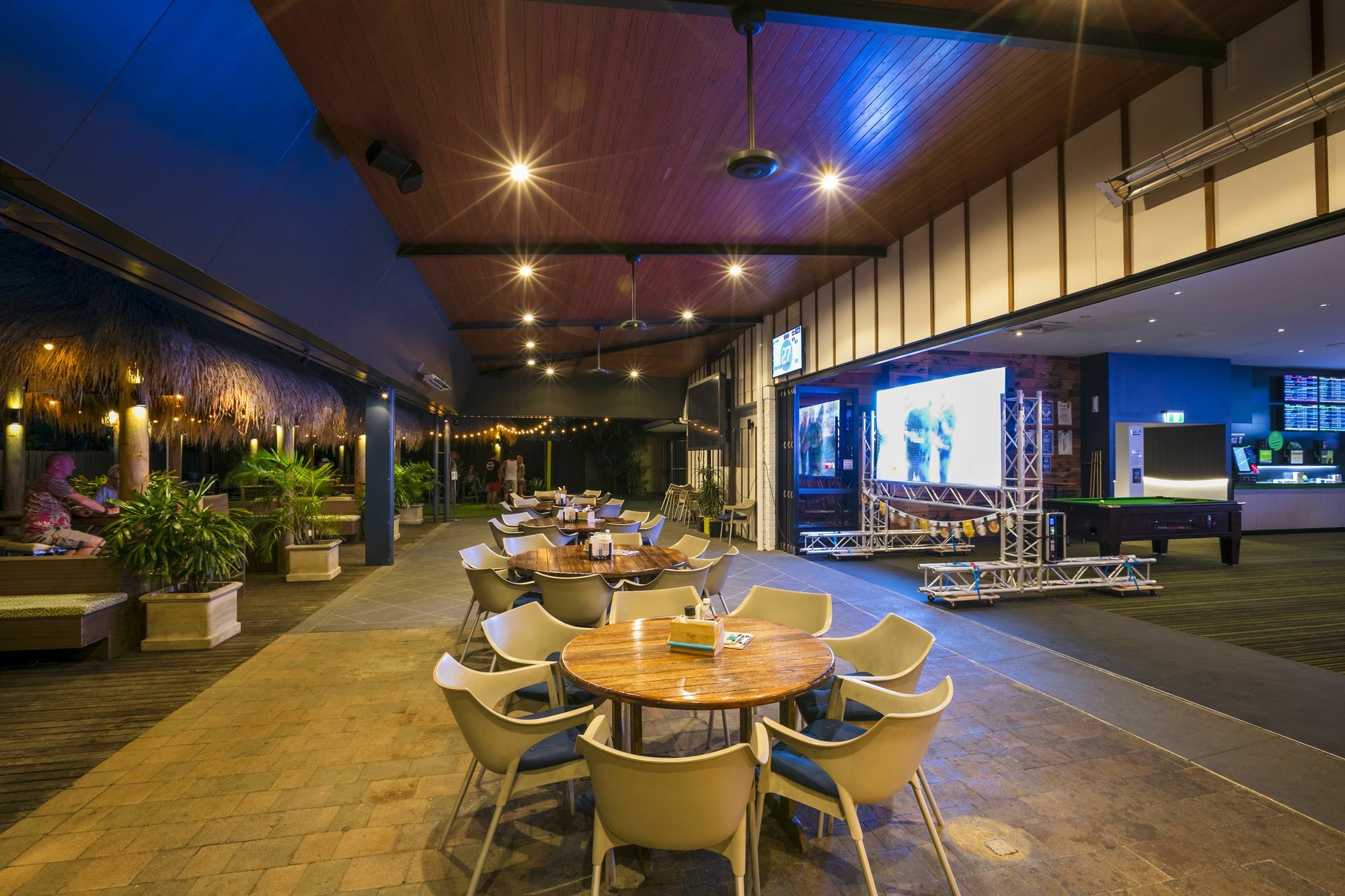 Nightcap At Kawana Waters