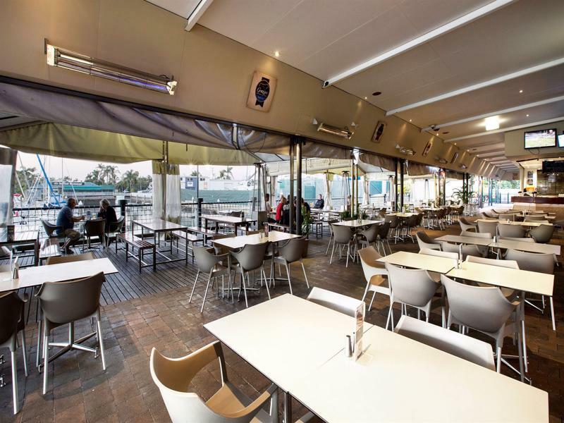Nightcap At Hotel Kawana Waters